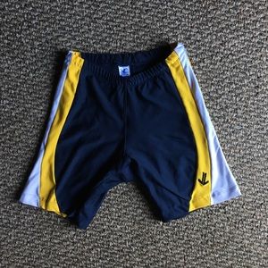 JL rowing trou shorts, size medium
